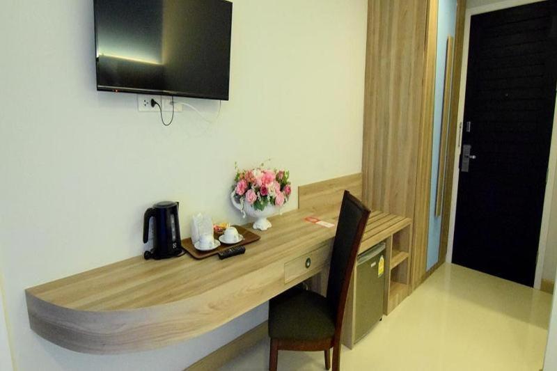 Dipantai Boutique Beach Resort Patong ภายนอก รูปภาพ