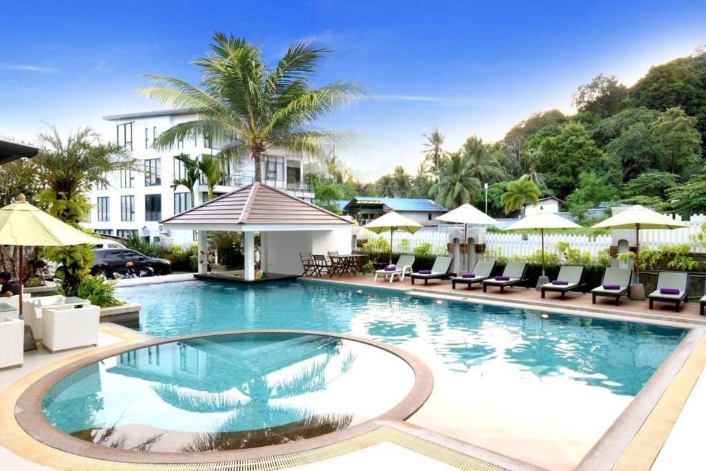 Dipantai Boutique Beach Resort Patong ภายนอก รูปภาพ