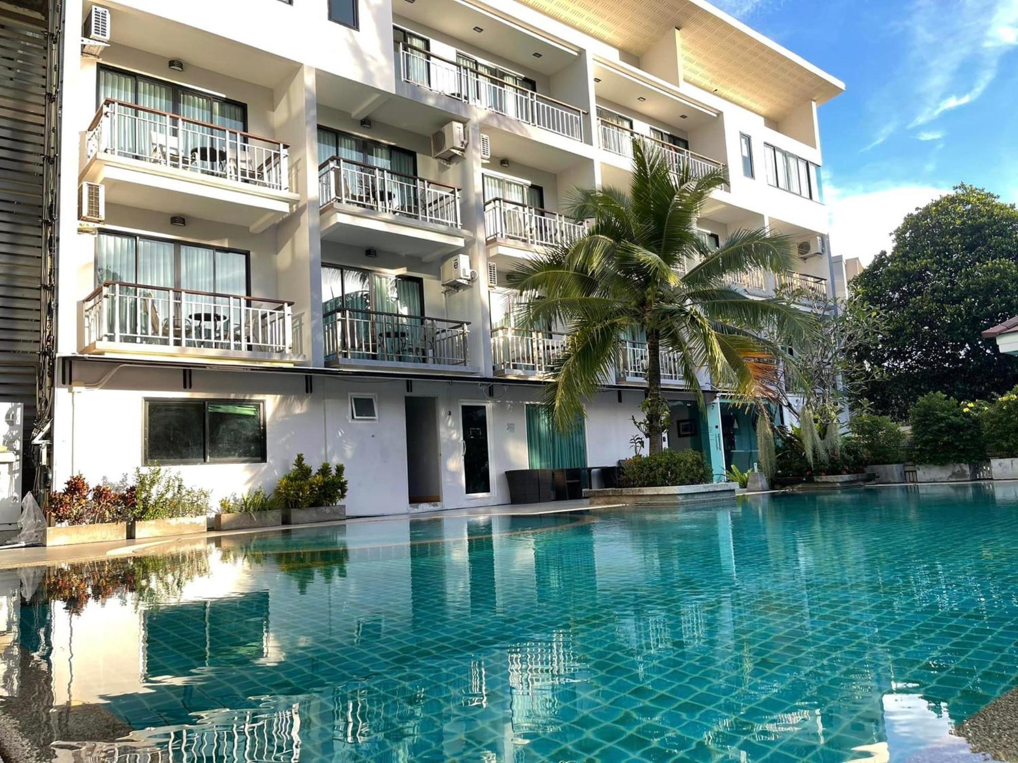 Dipantai Boutique Beach Resort Patong ภายนอก รูปภาพ